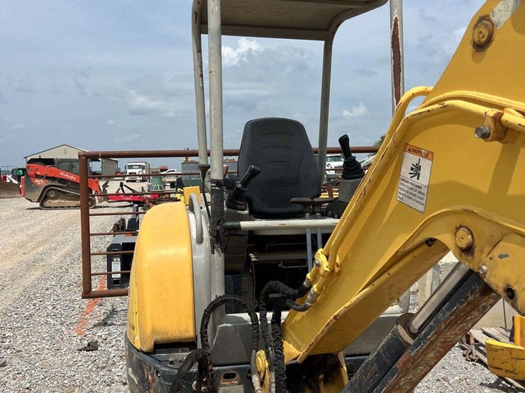 yanmar-vio20-image-9