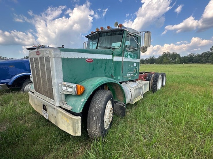 2004-ford-f550-image-1