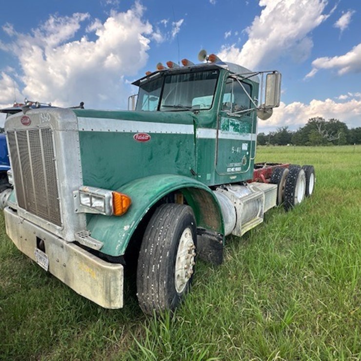 2004 FORD F550