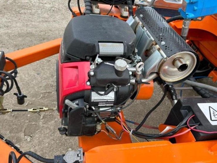 2024-1.5-cubic-meter-tow-behind-tri/a-concrete-fil-image-16