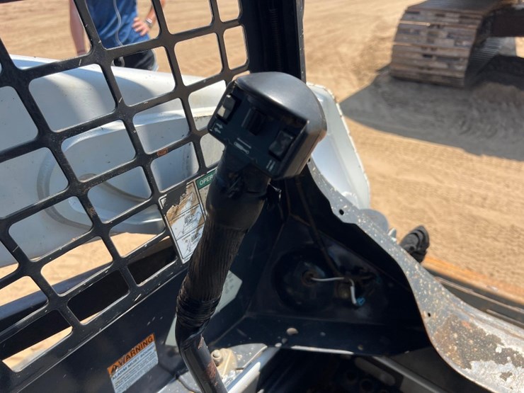 2018-bobcat-t590-image-27