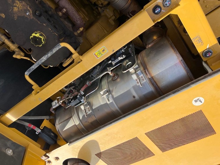 2019-caterpillar-336-image-35