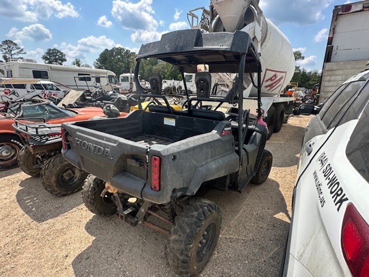 2020-honda-pioneer-700-image-3