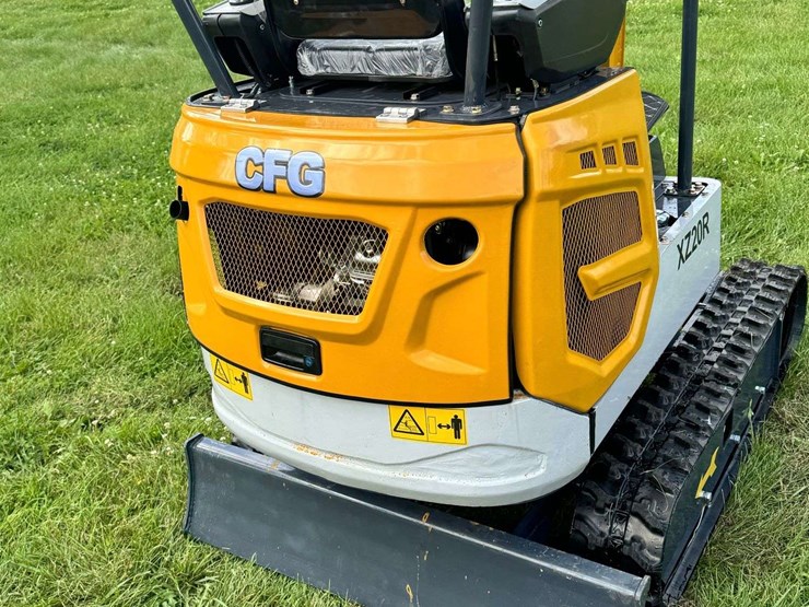 2025-cfg-industrial-xz20r-mini-excavator-...-unused-image-8