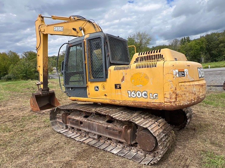 deere-160c-lc-image-8