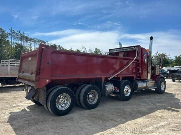 2022-kenworth-t800-image-4