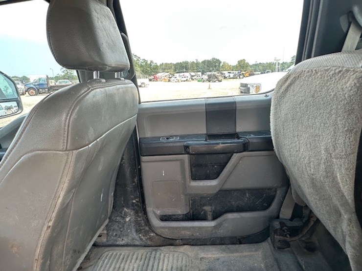 2019-ford-f250-image-27
