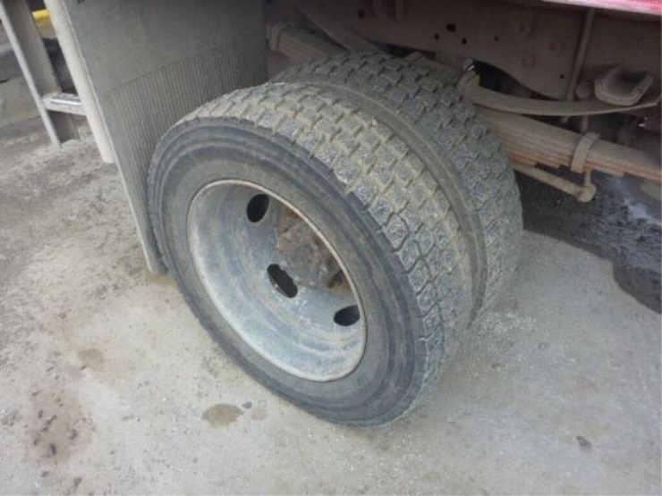 2016-ford-f550-xl-image-18