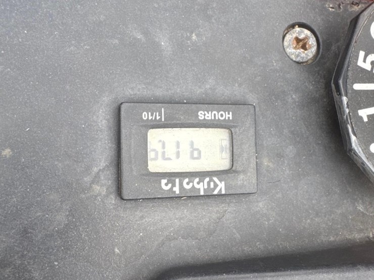 kubota-zd326-image-14