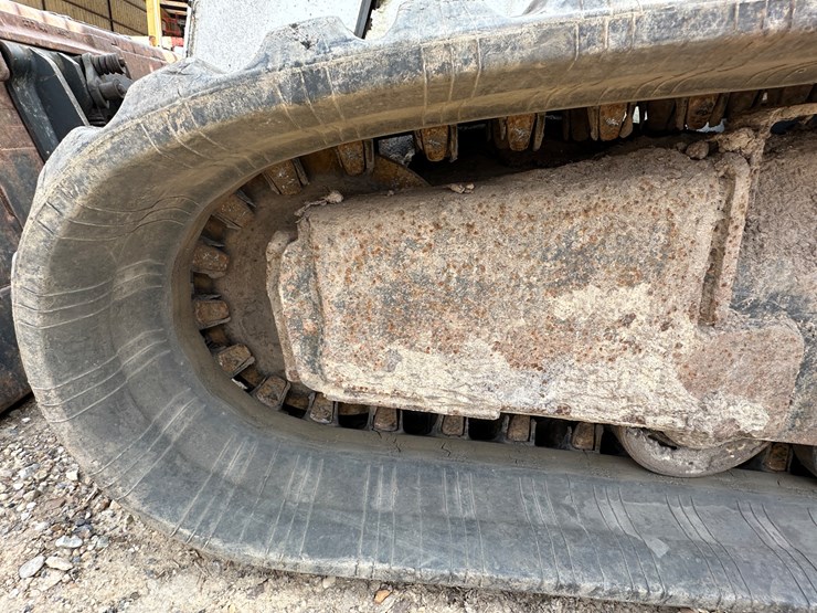 2014-bobcat-t750-image-18