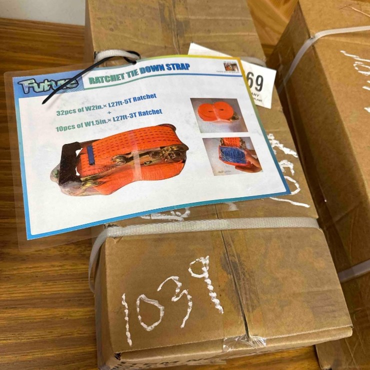 UNUSED FUTURE BOX OF MISC RATCHET STRAPS