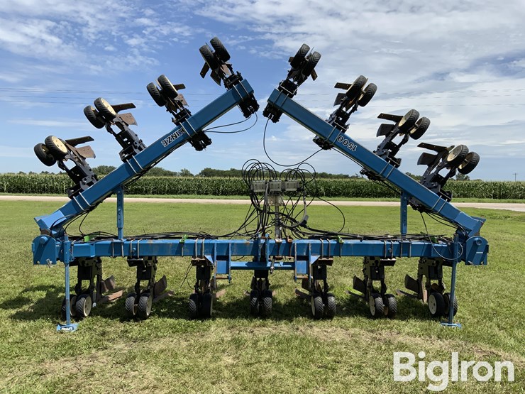 kinze-1500-image-2
