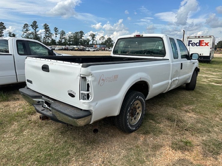 2005-ford-f250-image-3