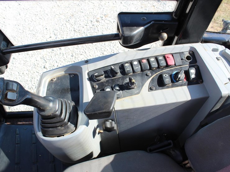 2013-caterpillar-906h2-image-10