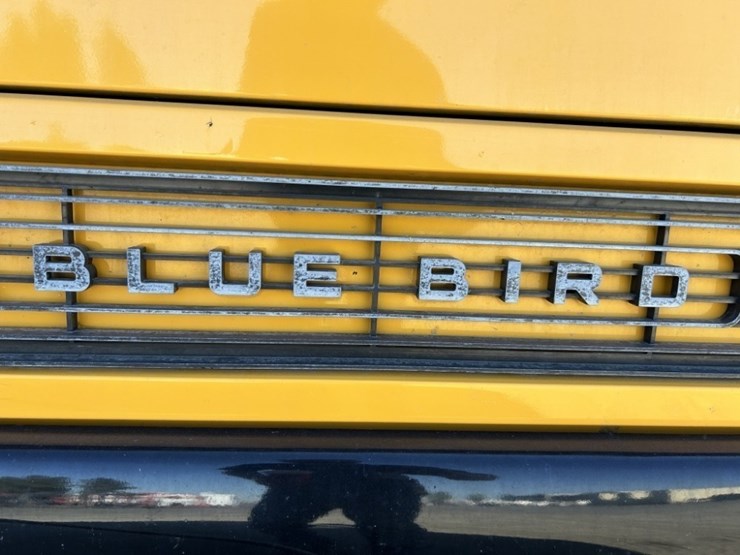 2004-blue-bird-school-bus-image-10