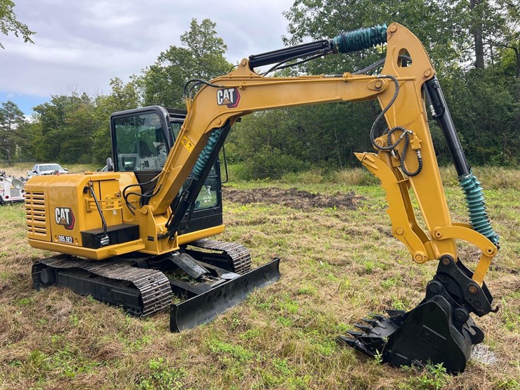 2021-caterpillar-305-image-2