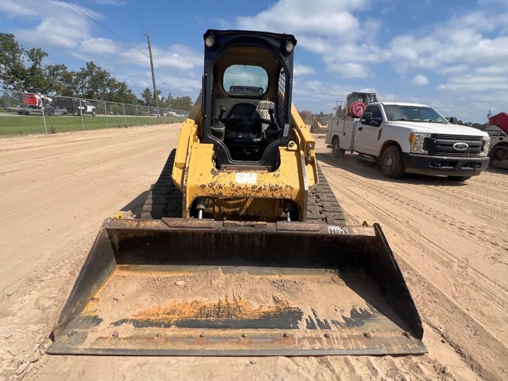 2014-caterpillar-279d-image-7
