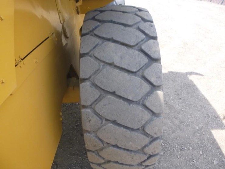 2012-caterpillar-930k-image-23