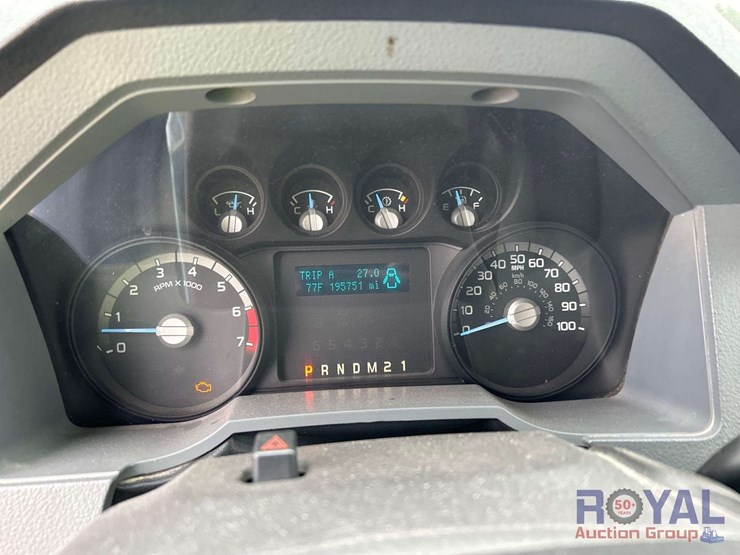 2015-ford-f350-image-16