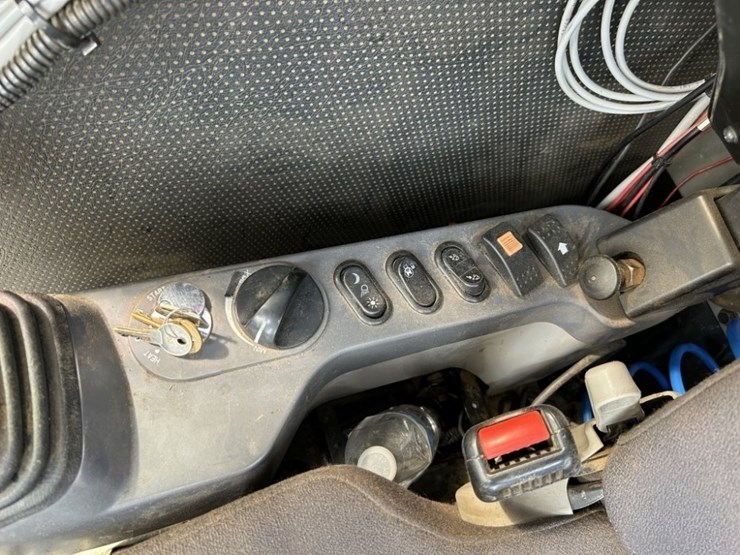 2018-komatsu-pc490-lc-11-image-47