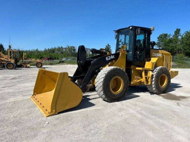 2012-deere-624k-image-1
