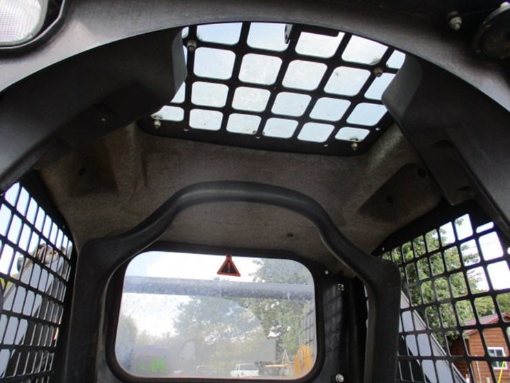 deere-318g-image-23