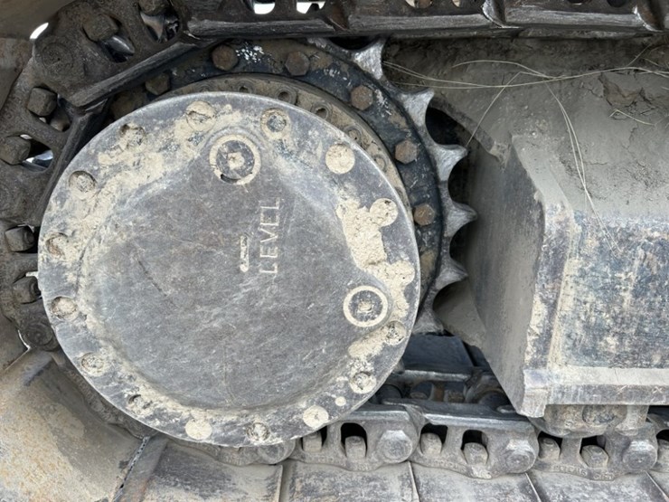 2017-caterpillar-320fl-image-22