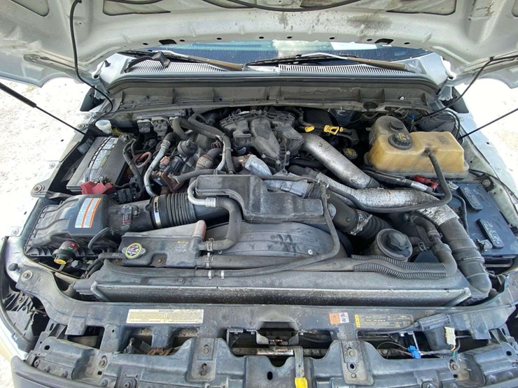 2011-ford-f350-image-7