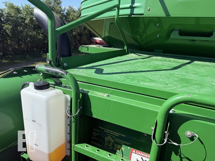 2009-john-deere-9770-sts-image-22