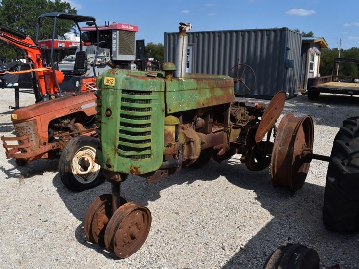 john-deere-mt-image-1