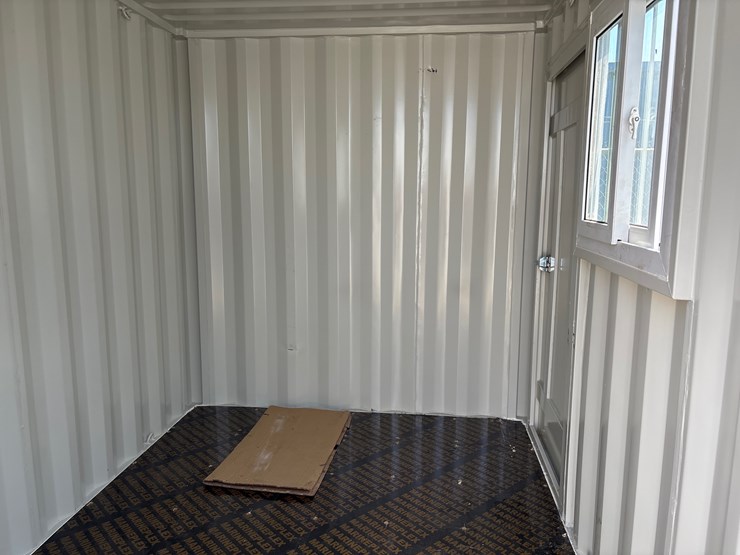 #1309-•-10-ft-container-image-3