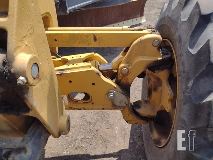 2020-deere-670gp-image-27