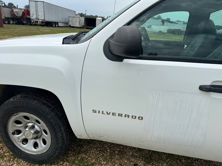 2013-chevrolet-silverado-image-14
