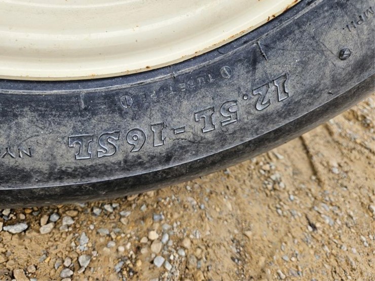 john-deere-714a-image-22