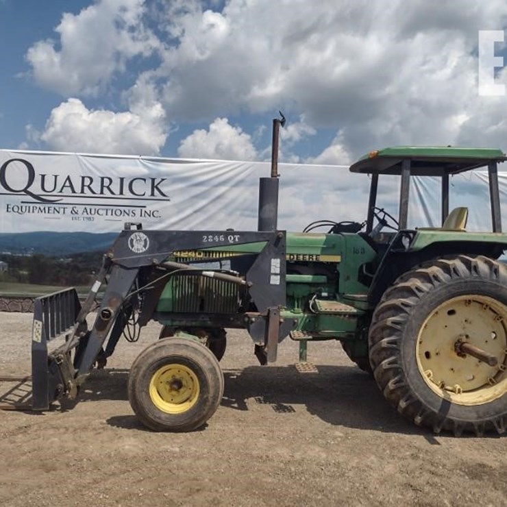 JOHN DEERE 4240