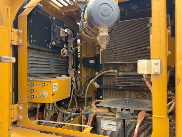 2018-caterpillar-313-image-33