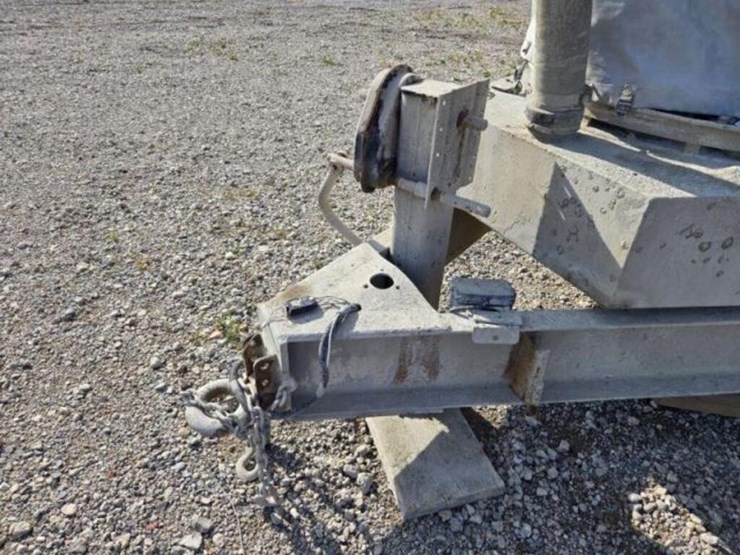2014-fastway-low-profile-tow-behind-t/a-cement-sil-image-21