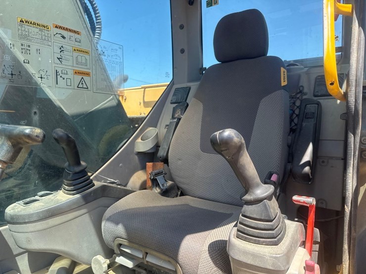 2012-volvo-ecr305cl-image-26