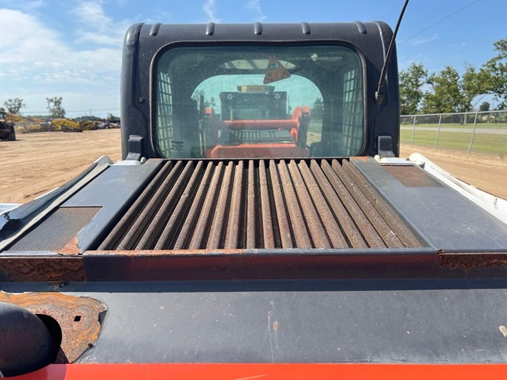 2021-bobcat-t450-image-22