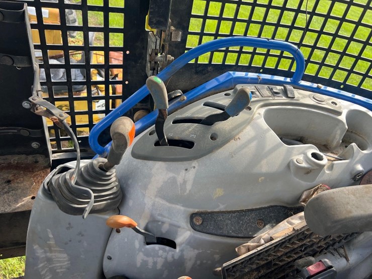 new-holland-ts6.120-image-18