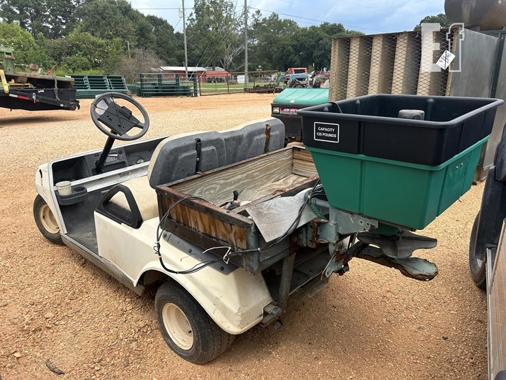 club-car-golf-cart-3009-image-2