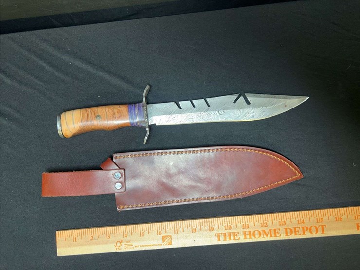 custom-damascus-steel-fixed-blade-knife-w/-cream/red-stripe-handle-image-3