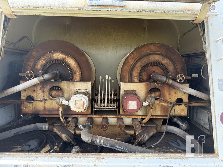 1981-gmc-7000-image-17