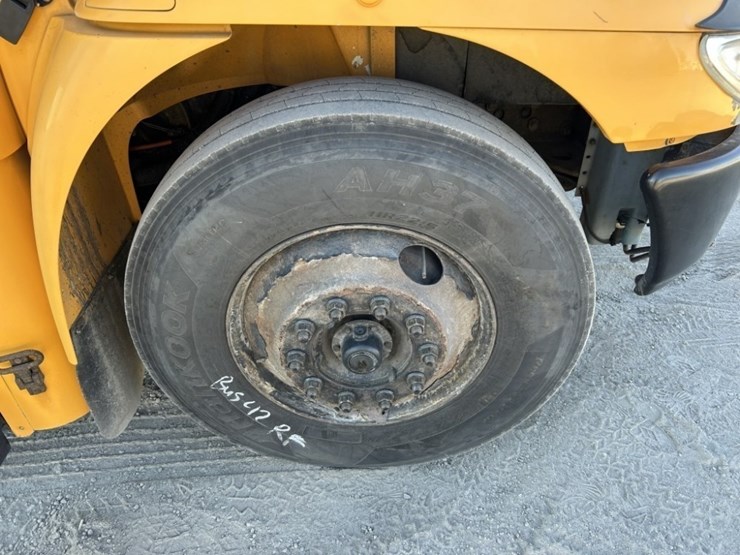 2013-ic-pb10500-school-bus-image-29