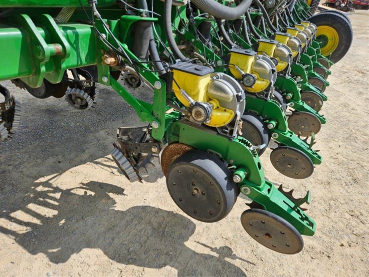 #225-•-westfield-130-71-13"-grain-auger-image-28