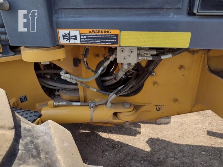 2020-deere-670gp-image-37