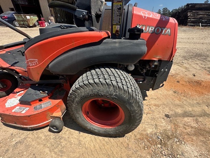 kubota-zd326-image-12