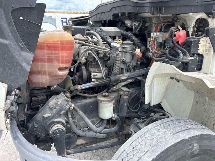 2014-international-durastar-4300-image-7