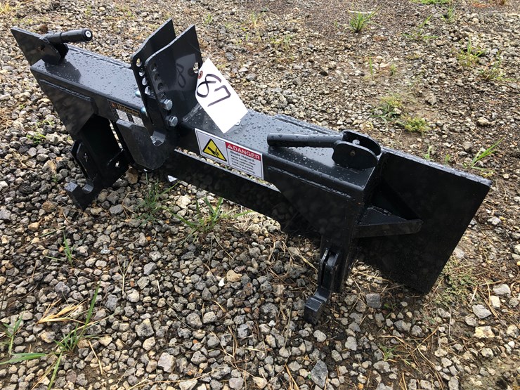 #87-•-skid-steer-/-3-pt-quick-hitch-adapter-image-1