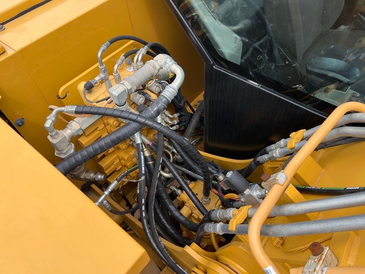 2017-caterpillar-307e2-image-25